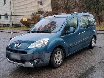 Gebraucht Peugeot Partner Tepee 110 PS (80 kW) 2012 Blau Van / Kleinbus