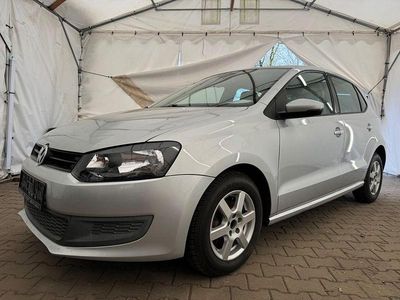 Gebraucht VW Polo 69 PS (50 kW) 2012 Silber Kleinwagen