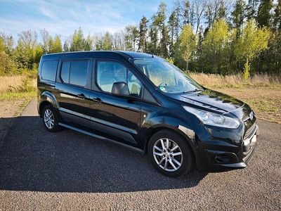 Second-hand Ford Tourneo Connect 120 CP (88 kW) 2015 Negru Monovolum