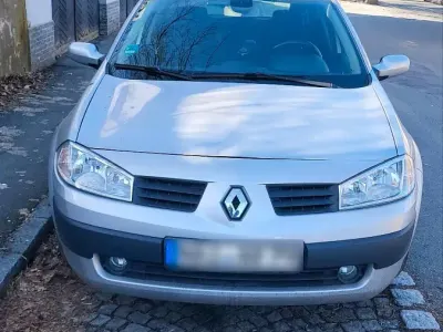 Gebraucht Renault Clio II 79 PS (58 kW) 2005 Braun Limousine