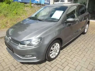 Gebraucht VW Polo Comfortline 75 PS (55 kW) 2014 Pepper grey Limousine