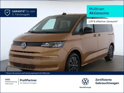 Second-hand VW Multivan Business 150 CP (110 kW) 2025 Auriu Monovolum