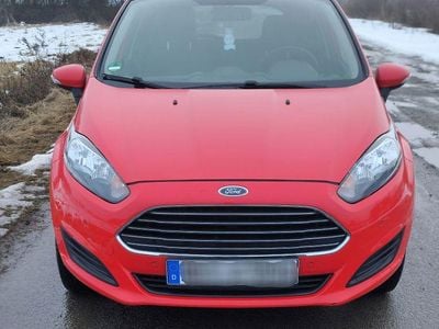 Rot Gebraucht 2013 Ford Fiesta SYNC Edition Kleinwagen | 5.200 € (Fairer Preis)