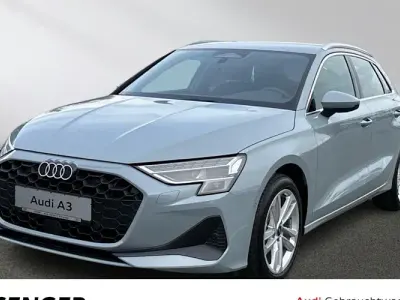 Używany Audi A3 Ambiente 150 KM (110 kW) 2026 Szary Sedan/Limuzyna