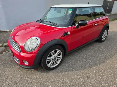 Gebraucht Mini Cooper 122 PS (89 kW) 2011 Rot Kleinwagen