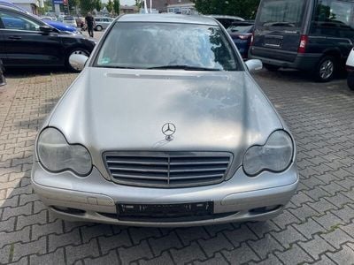 Mercedes C200