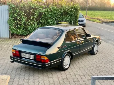 Gebraucht Saab 900 140 PS (102 kW) 1992 Grün Coupé