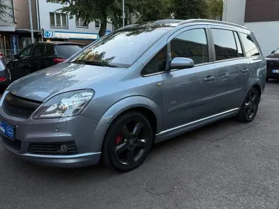 Gebraucht Opel Zafira Cosmo 140 PS (102 kW) 2006 Silber Van / Kleinbus