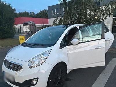 Second-hand Kia Venga 90 CP (66 kW) 2011 Alb Hatchback