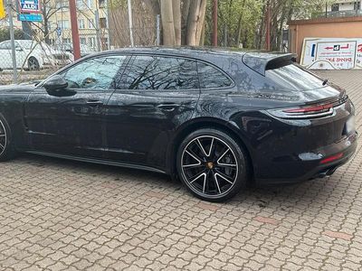 Second-hand Porsche Panamera Sport Turismo 441 CP (324 kW) 2019 Negru Break