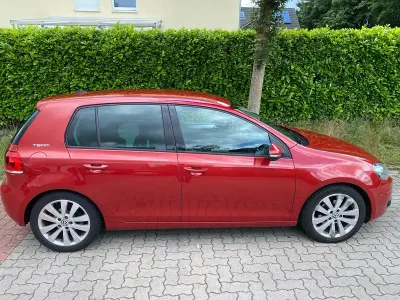 Gebraucht VW Golf VI Edition 150 PS (110 kW) 2010 Rot Kleinwagen