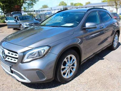 gebraucht Mercedes GLA200 d*NAVI*LED High Performa.*Business