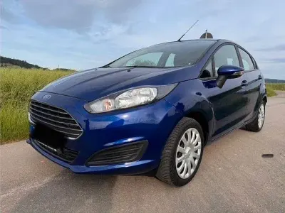 Gebraucht Ford Fiesta Trend 82 PS (60 kW) 2015 Blau Kleinwagen