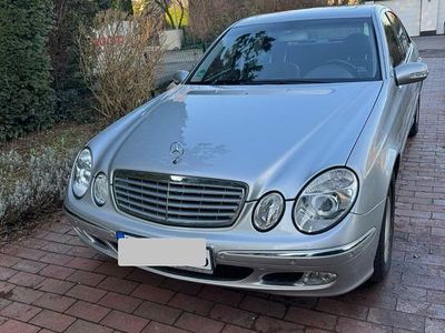Mercedes E320