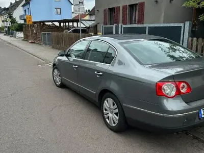 Gebraucht VW Passat Highline 140 PS (102 kW) 2007 Grau Limousine