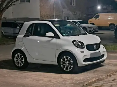 Używany Smart ForTwo Coupé 90 KM (66 kW) 2019 Biały Coupe