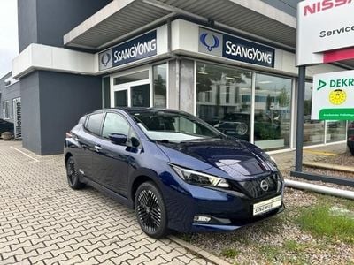 Gebraucht Nissan Leaf Tekna 160 kW (218 PS) 2023 Blau Kleinwagen