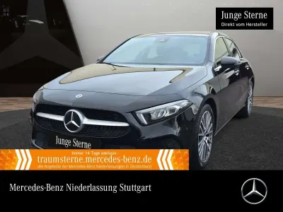 Gebraucht Mercedes A200 Advanced 163 PS (119 kW) 2021 Schwarz Limousine