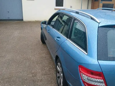 Gebraucht Mercedes 220 170 PS (125 kW) 2010 Blau Kombi