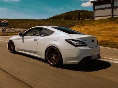 Gebraucht Hyundai Genesis 347 PS (255 kW) 2013 Weiß Coupé