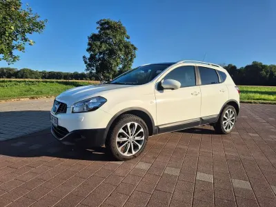 Gebraucht Nissan Qashqai Tekna 131 PS (96 kW) 2012 Weiß SUV
