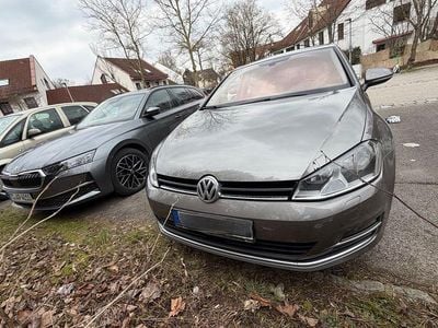 Gebraucht VW Golf VII Comfortline 82 PS (60 kW) 2017 Grau Limousine