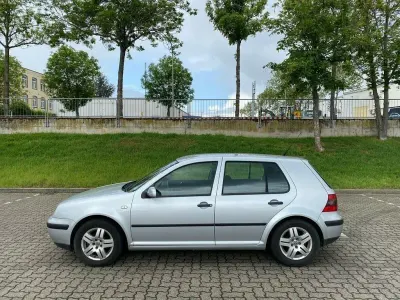 Gebraucht VW Golf IV Comfortline 105 PS (77 kW) 2002 Grau Kombi