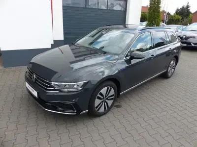 Gebraucht VW Passat GTE 156 PS (114 kW) 2021 Grau Kombi