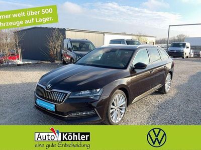 Gebraucht Skoda Superb LAURIN & KLEMENT 156 PS (114 kW) 2021 Magneticbraun Kombi