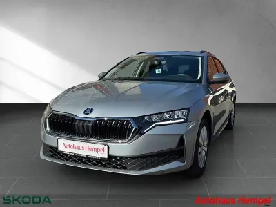Neu Skoda Octavia Essence 116 PS (85 kW) 2026 Silber Kombi
