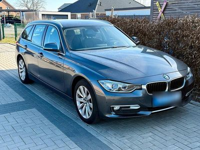Usata BMW 318 143 CV (105 kW) 2013 Grigio Station wagon