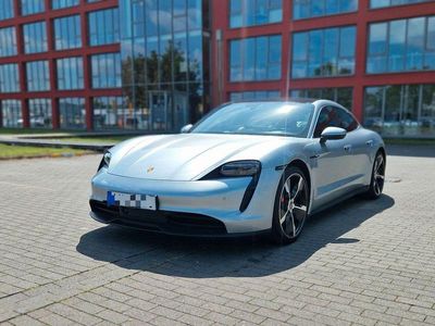 Porsche Taycan 4S