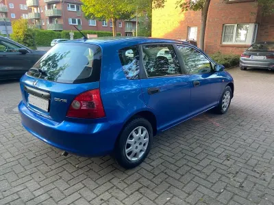 Occasion Honda Civic 80 ch (58 kW) 2003 Bleue Berline