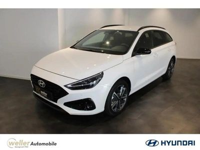 Weiss Gebraucht 2024 Hyundai i30 Advantage Kombi | 23.975 € (Fairer Preis)