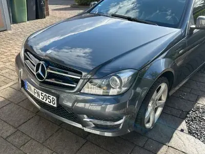 Gebraucht Mercedes C200 AMG line 184 PS (135 kW) 2015 Grau Coupé