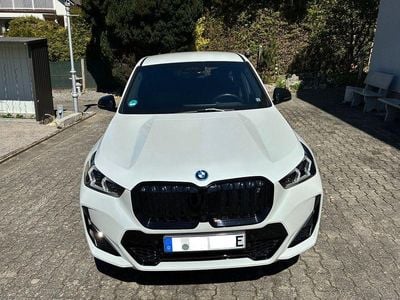 Gebraucht BMW iX1 Sport Line 230 kW (313 PS) 2023 Weiß SUV