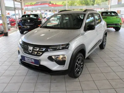 Gebraucht Dacia Spring Comfort Plus 33 kW (45 PS) 2022 Silber Kleinwagen