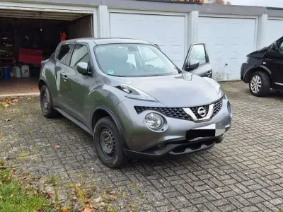 Gebraucht Nissan Juke N-Connecta 113 PS (83 kW) 2019 Grau SUV