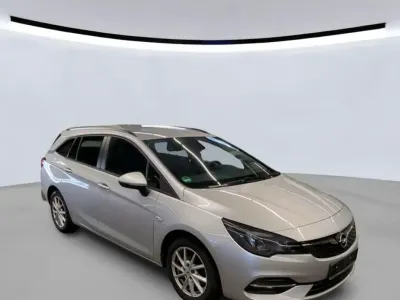 Gebraucht Opel Astra Business Edition 122 PS (89 kW) 2021 Silber Kombi
