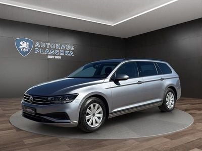 Usata VW Passat Basis 150 CV (110 kW) 2022 Argento Station wagon