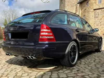 Używany Mercedes C55 AMG AMG 367 KM (269 kW) 2006 Niebieski Kombi