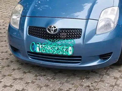 Gebraucht Toyota Yaris 68 PS (50 kW) 2008 Blau Kleinwagen