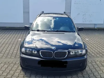 Gebraucht BMW 320 108 PS (79 kW) 2003 Schwarz Kombi
