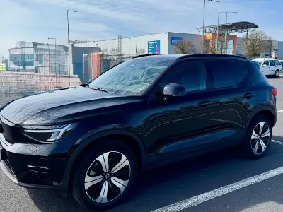 Gebraucht Volvo XC40 Plus 169 kW (231 PS) 2022 Schwarz SUV