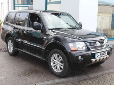 Gebraucht Mitsubishi Pajero Elegance 160 PS (117 kW) 2006 Schwarz SUV