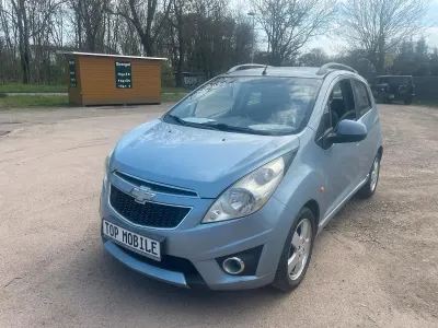 Gebraucht Chevrolet Spark 60 PS (44 kW) 2010 Blau Kleinwagen