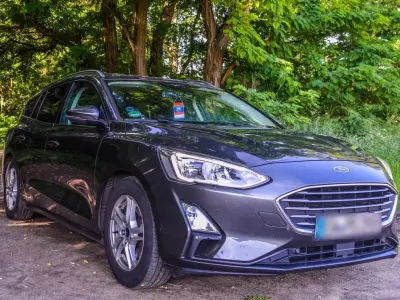 Gebraucht Ford Focus 120 PS (88 kW) 2018 Grau Kombi