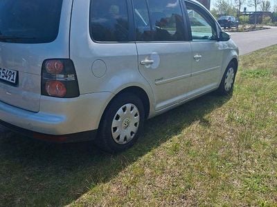 Usata VW Touran Trendline 140 CV (102 kW) 2009 Argento Monovolume