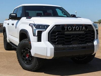 Gebraucht Toyota Tundra 436 PS (320 kW) 2024 Weiß Abholung