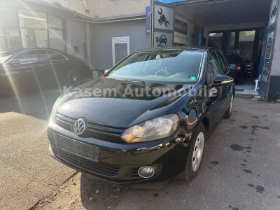 Gebraucht VW Golf VI Trendline 105 PS (77 kW) 2010 Schwarz Kleinwagen